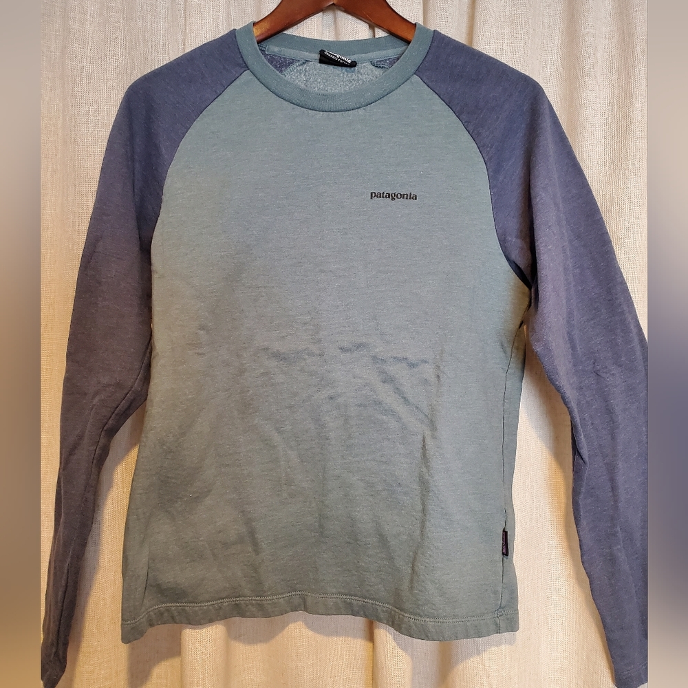 EUC Patagonia P-6 Logo Lightweight Crew Neck Sweatshirt Pullover Men's Size S